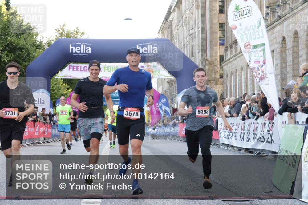 06.09.2026 - CURREX Alsterlauf Yannick Fuchs http://msf.ph/oto/10142164 06.09.2026 09:46:54 Ziel 2072, 3678, 4311, 4890, 5198, 5731, 6162, 6255, 8092, 8249 meine-sportfotos.de