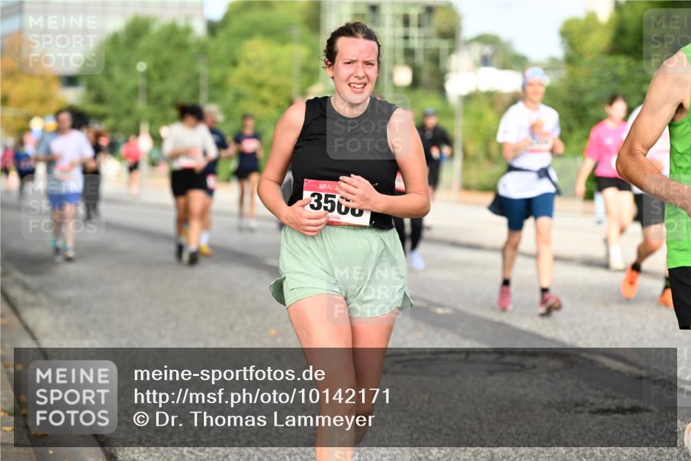 06.09.2026 - CURREX Alsterlauf Dr. Thomas Lammeyer http://msf.ph/oto/10142171 06.09.2026 10:11:35 Laufen 3500 meine-sportfotos.de