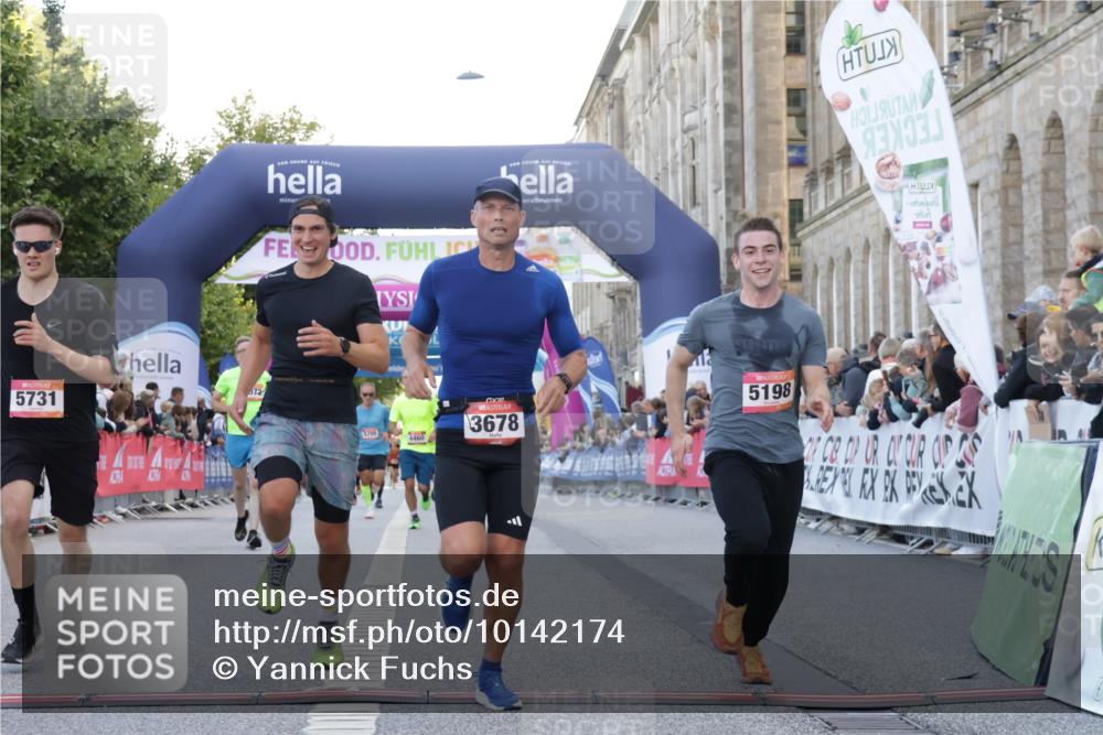 06.09.2026 - CURREX Alsterlauf Yannick Fuchs http://msf.ph/oto/10142174 06.09.2026 09:46:54 Ziel 2072, 3678, 4311, 4890, 5198, 5731, 6162, 6255, 8092, 8249 meine-sportfotos.de
