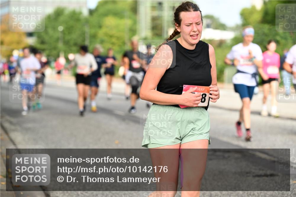 06.09.2026 - CURREX Alsterlauf Dr. Thomas Lammeyer http://msf.ph/oto/10142176 06.09.2026 10:11:35 Laufen  meine-sportfotos.de