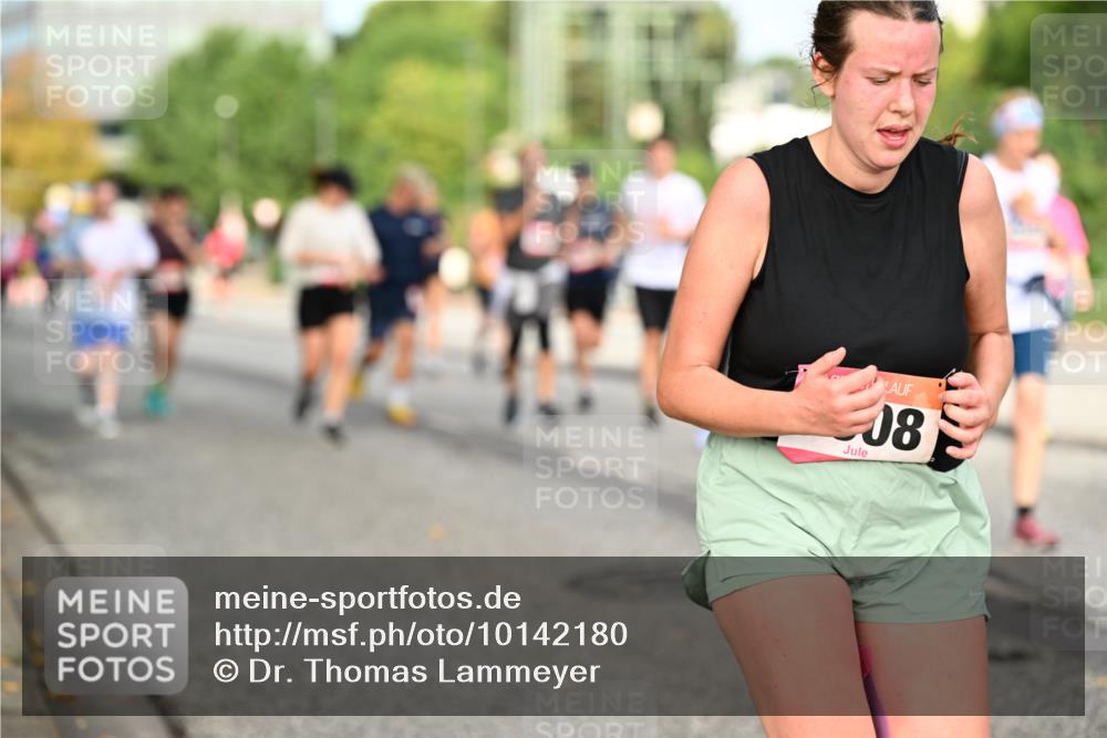 06.09.2026 - CURREX Alsterlauf Dr. Thomas Lammeyer http://msf.ph/oto/10142180 06.09.2026 10:11:35 Laufen 08 meine-sportfotos.de