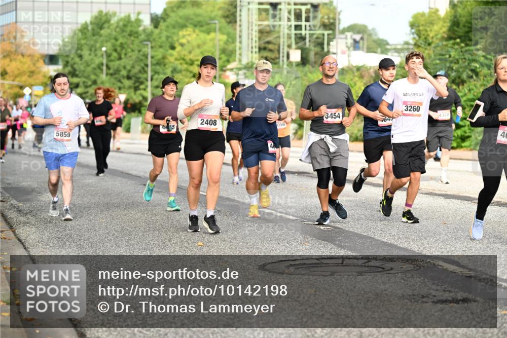 06.09.2026 - CURREX Alsterlauf Dr. Thomas Lammeyer http://msf.ph/oto/10142198 06.09.2026 10:11:37 Laufen 5859, 45, 2408, 46, 056, 3454, 643, 3260, 4320, 46 meine-sportfotos.de