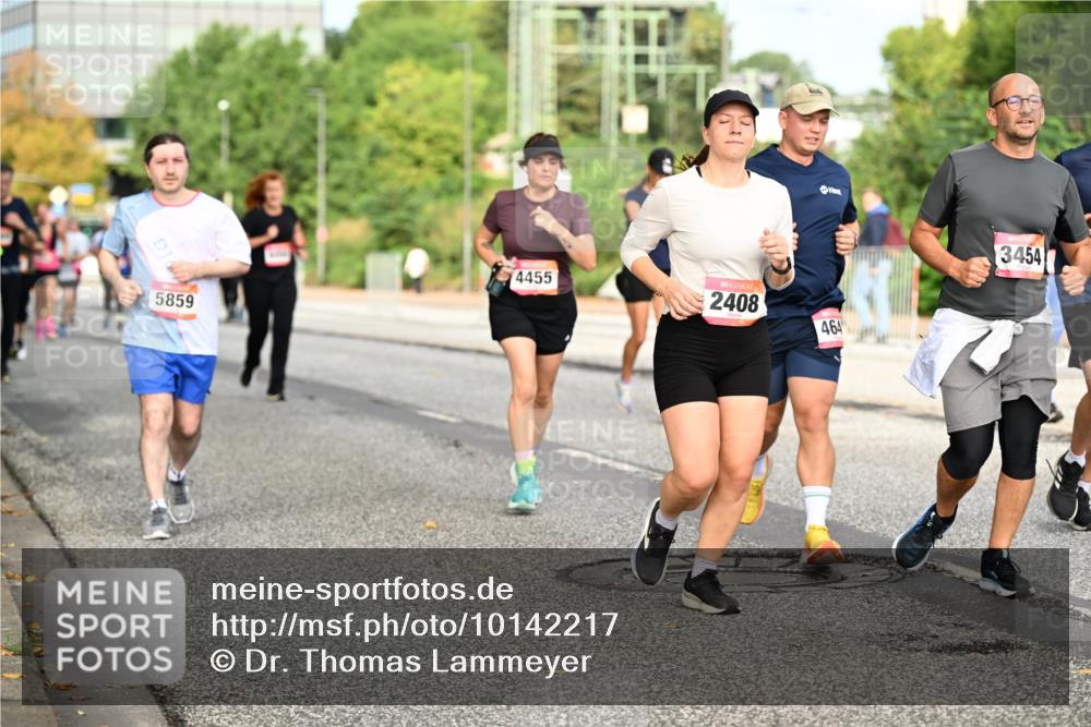 06.09.2026 - CURREX Alsterlauf Dr. Thomas Lammeyer http://msf.ph/oto/10142217 06.09.2026 10:11:39 Laufen 4455, 5859, 2408, 464, 3454 meine-sportfotos.de