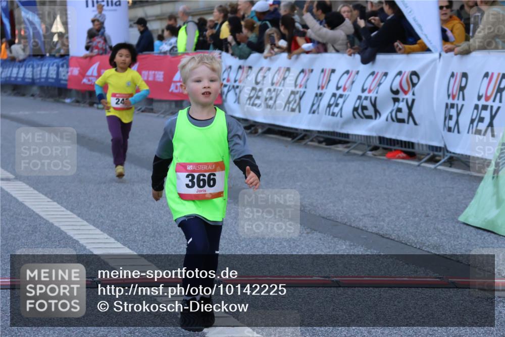 06.09.2026 - CURREX Alsterlauf Strokosch-Dieckow http://msf.ph/oto/10142225 06.09.2026 10:55:51 Ziel 245, 366, 395, 410 meine-sportfotos.de