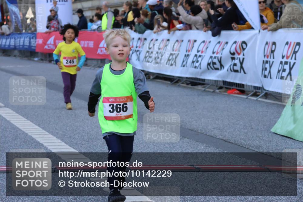 06.09.2026 - CURREX Alsterlauf Strokosch-Dieckow http://msf.ph/oto/10142229 06.09.2026 10:55:51 Ziel 245, 366, 395, 410 meine-sportfotos.de