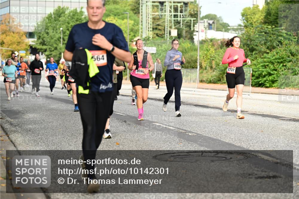 06.09.2026 - CURREX Alsterlauf Dr. Thomas Lammeyer http://msf.ph/oto/10142301 06.09.2026 10:11:48 Laufen 4733, 3287, 564, 2096, 4019, 2737 meine-sportfotos.de