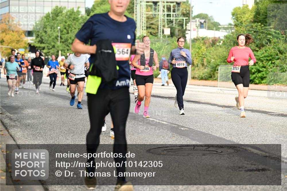 06.09.2026 - CURREX Alsterlauf Dr. Thomas Lammeyer http://msf.ph/oto/10142305 06.09.2026 10:11:48 Laufen 4733, 564, 3281, 98, 20, 4019, 2737 meine-sportfotos.de