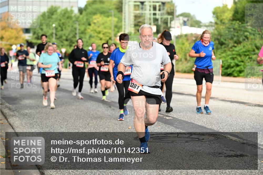 06.09.2026 - CURREX Alsterlauf Dr. Thomas Lammeyer http://msf.ph/oto/10142351 06.09.2026 10:11:53 Laufen 81, 3281 meine-sportfotos.de