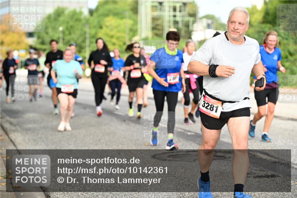06.09.2026 - CURREX Alsterlauf Dr. Thomas Lammeyer http://msf.ph/oto/10142361 06.09.2026 10:11:54 Laufen 28, 3281 meine-sportfotos.de