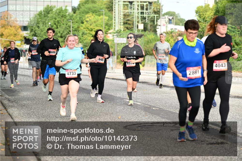 06.09.2026 - CURREX Alsterlauf Dr. Thomas Lammeyer http://msf.ph/oto/10142373 06.09.2026 10:11:55 Laufen 542, 2019, 600, 4733, 945, 4156, 25, 2881, 4043 meine-sportfotos.de