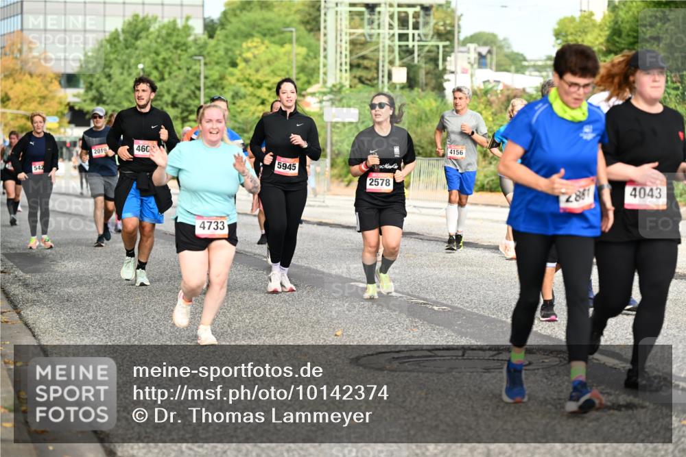 06.09.2026 - CURREX Alsterlauf Dr. Thomas Lammeyer http://msf.ph/oto/10142374 06.09.2026 10:11:55 Laufen 542, 2019, 460, 4733, 5945, 2578, 4156, 4043 meine-sportfotos.de
