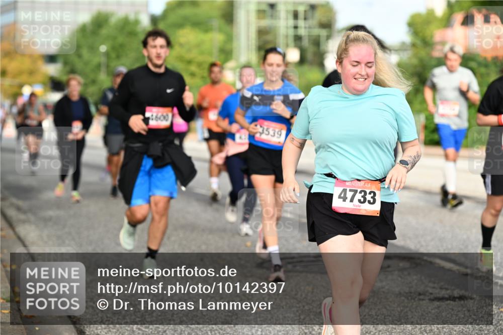 06.09.2026 - CURREX Alsterlauf Dr. Thomas Lammeyer http://msf.ph/oto/10142397 06.09.2026 10:11:57 Laufen 4600, 3539, 4733 meine-sportfotos.de