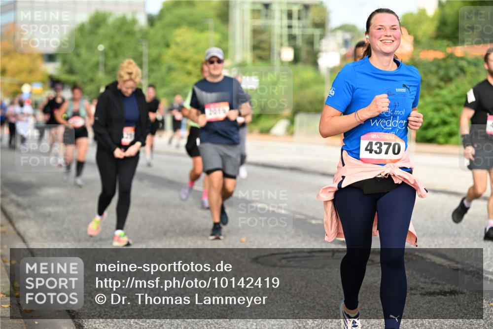 06.09.2026 - CURREX Alsterlauf Dr. Thomas Lammeyer http://msf.ph/oto/10142419 06.09.2026 10:12:00 Laufen 4370 meine-sportfotos.de