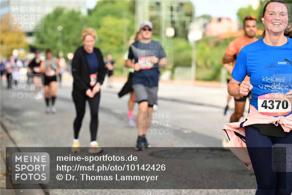 06.09.2026 - CURREX Alsterlauf Dr. Thomas Lammeyer http://msf.ph/oto/10142426 06.09.2026 10:12:01 Laufen 33, 4370 meine-sportfotos.de