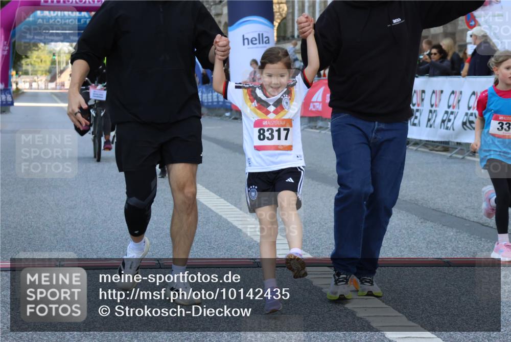 06.09.2026 - CURREX Alsterlauf Strokosch-Dieckow http://msf.ph/oto/10142435 06.09.2026 10:56:24 Ziel 271, 319, 337, 8168, 8317 meine-sportfotos.de