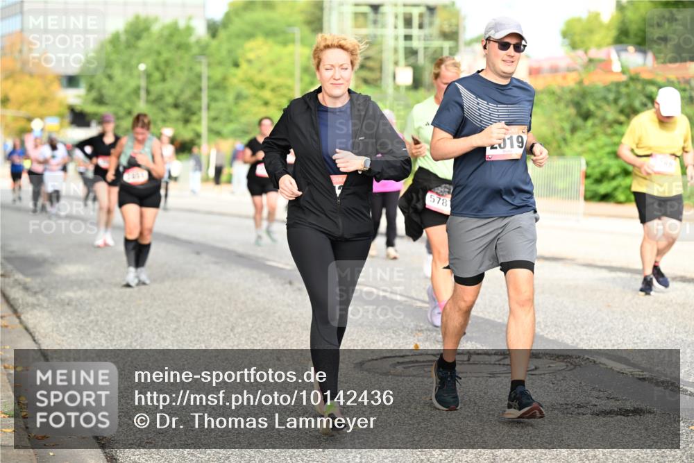 06.09.2026 - CURREX Alsterlauf Dr. Thomas Lammeyer http://msf.ph/oto/10142436 06.09.2026 10:12:02 Laufen 578, 019 meine-sportfotos.de