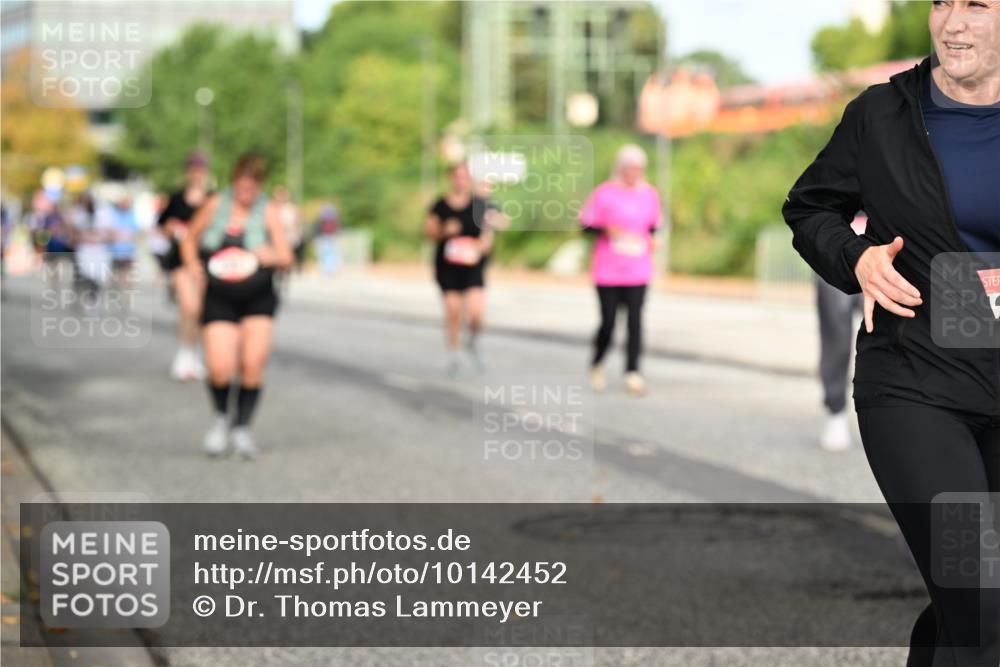06.09.2026 - CURREX Alsterlauf Dr. Thomas Lammeyer http://msf.ph/oto/10142452 06.09.2026 10:12:03 Laufen  meine-sportfotos.de