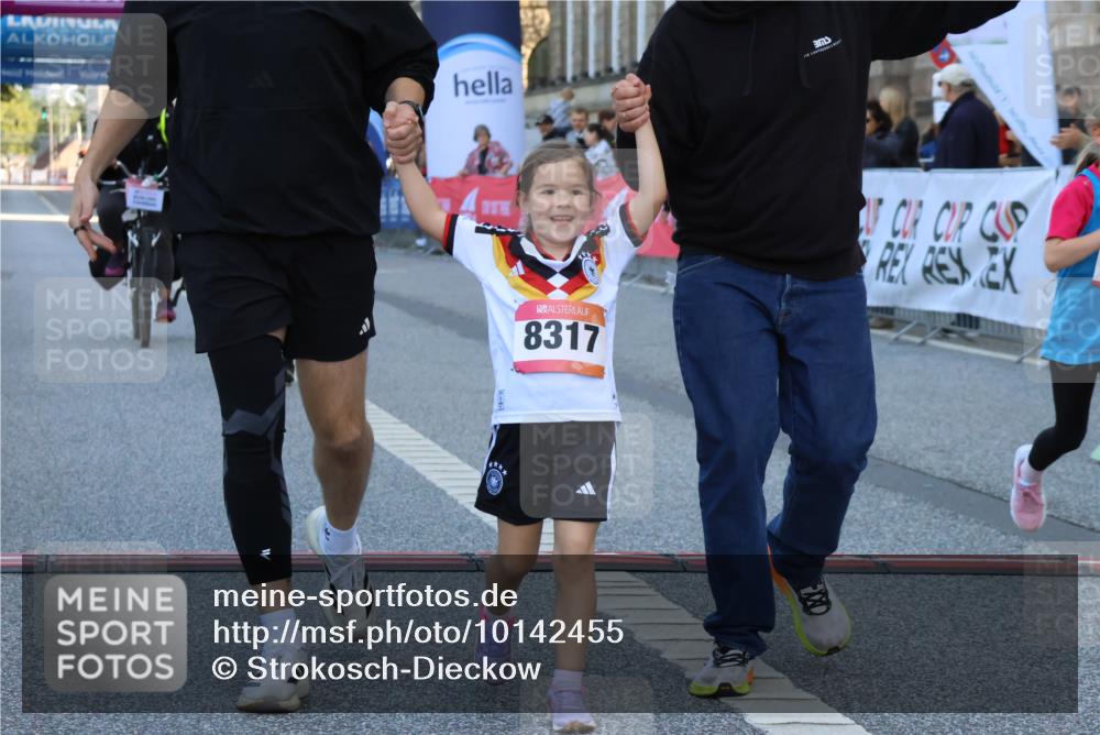 06.09.2026 - CURREX Alsterlauf Strokosch-Dieckow http://msf.ph/oto/10142455 06.09.2026 10:56:24 Ziel 271, 319, 337, 8168, 8317 meine-sportfotos.de