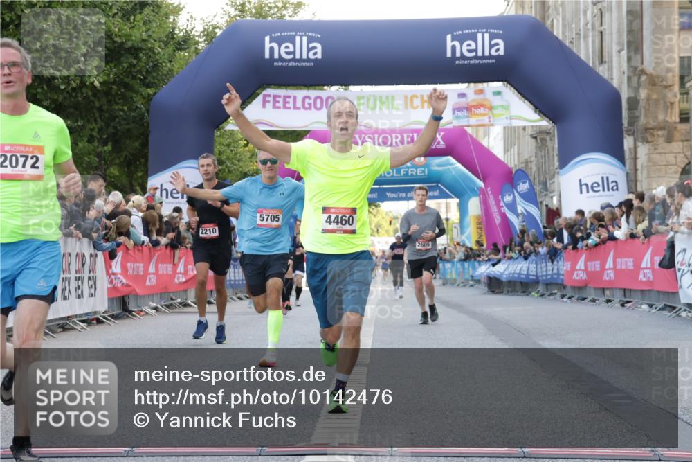 06.09.2026 - CURREX Alsterlauf Yannick Fuchs http://msf.ph/oto/10142476 06.09.2026 09:46:58 Ziel 2072, 2210, 3678, 4311, 4460, 5198, 5705, 5731, 6162, 6255 meine-sportfotos.de