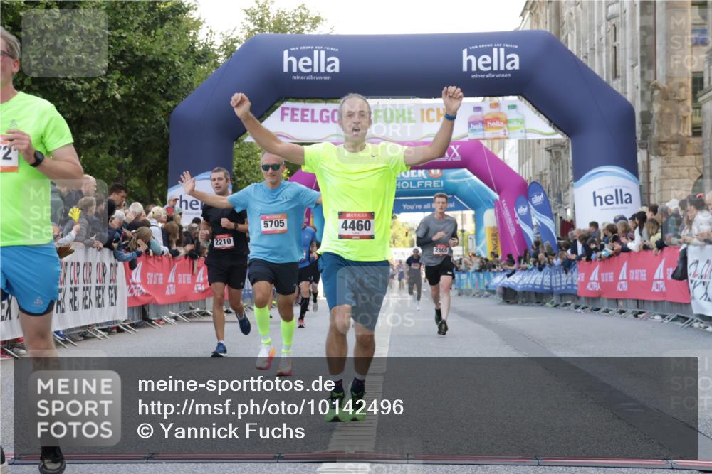 06.09.2026 - CURREX Alsterlauf Yannick Fuchs http://msf.ph/oto/10142496 06.09.2026 09:46:58 Ziel 2072, 2210, 3678, 4311, 4460, 5198, 5705, 5731, 6162, 6255 meine-sportfotos.de