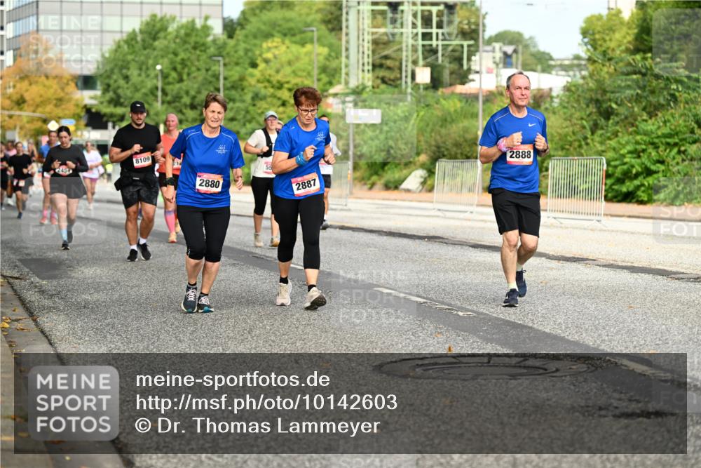 06.09.2026 - CURREX Alsterlauf Dr. Thomas Lammeyer http://msf.ph/oto/10142603 06.09.2026 10:12:19 Laufen 8109, 197, 2880, 55, 2887, 2888 meine-sportfotos.de