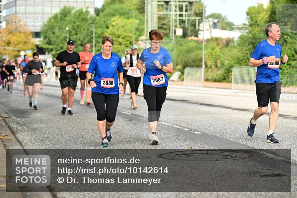 06.09.2026 - CURREX Alsterlauf Dr. Thomas Lammeyer http://msf.ph/oto/10142614 06.09.2026 10:12:20 Laufen 810, 2880, 3578, 2887, 2888 meine-sportfotos.de