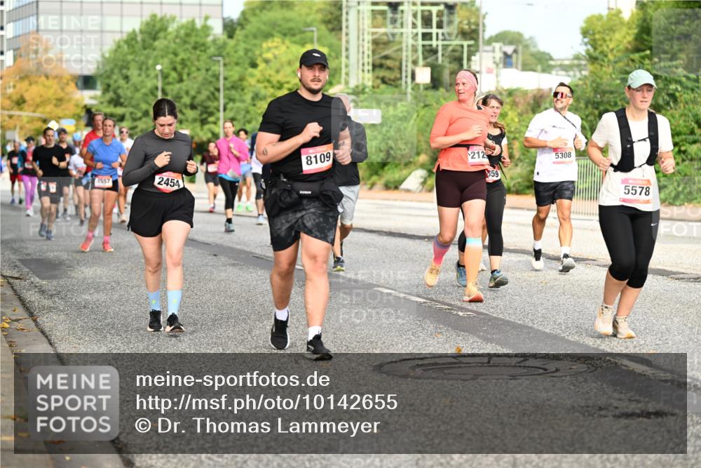 06.09.2026 - CURREX Alsterlauf Dr. Thomas Lammeyer http://msf.ph/oto/10142655 06.09.2026 10:12:24 Laufen 4557, 2454, 8109, 212, 5308, 859, 5578 meine-sportfotos.de