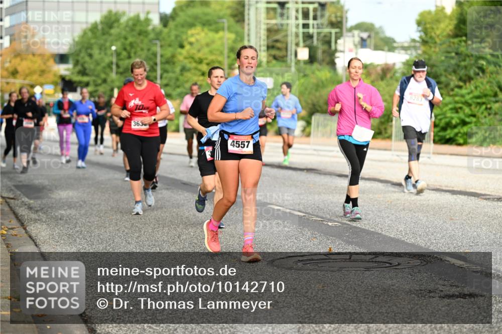 06.09.2026 - CURREX Alsterlauf Dr. Thomas Lammeyer http://msf.ph/oto/10142710 06.09.2026 10:12:30 Laufen 363, 4557, 8283 meine-sportfotos.de