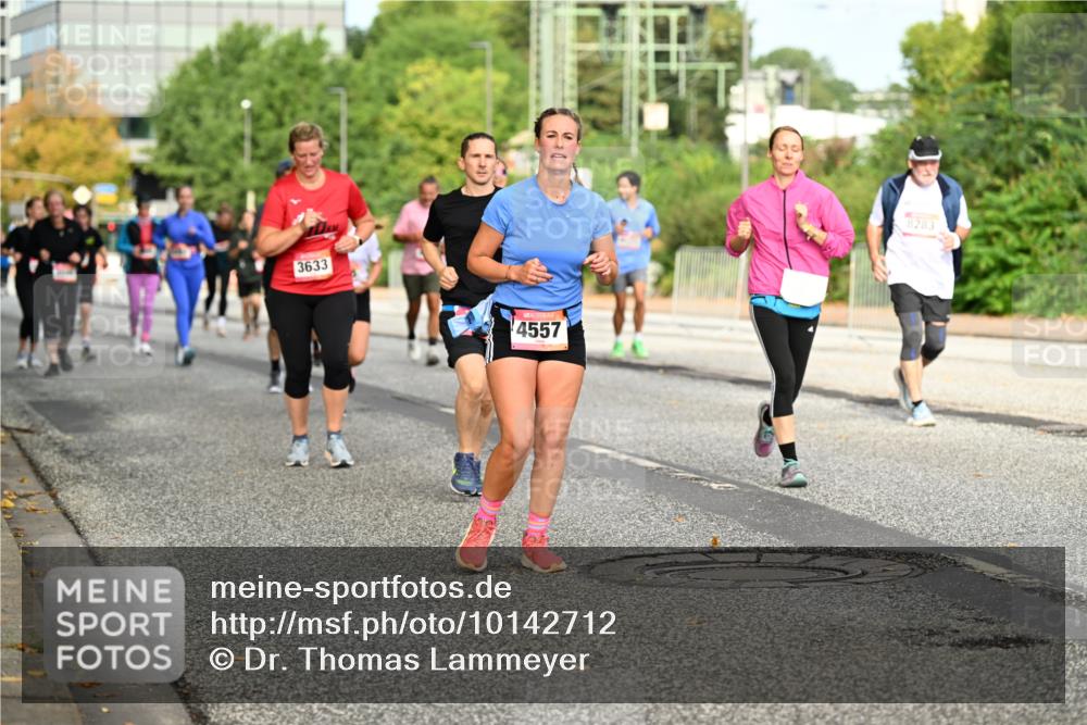 06.09.2026 - CURREX Alsterlauf Dr. Thomas Lammeyer http://msf.ph/oto/10142712 06.09.2026 10:12:30 Laufen 3633, 4557, 8283 meine-sportfotos.de