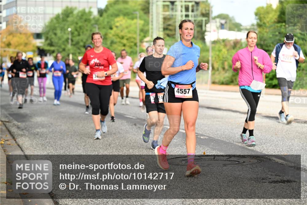 06.09.2026 - CURREX Alsterlauf Dr. Thomas Lammeyer http://msf.ph/oto/10142717 06.09.2026 10:12:31 Laufen 3, 24, 4557, 8283 meine-sportfotos.de