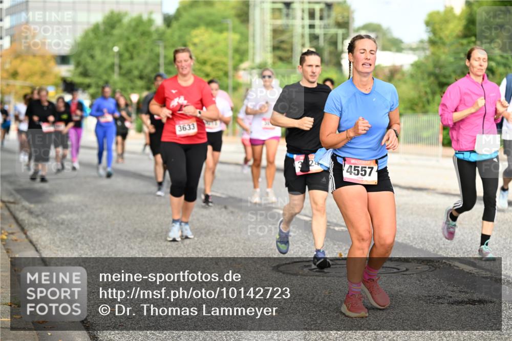 06.09.2026 - CURREX Alsterlauf Dr. Thomas Lammeyer http://msf.ph/oto/10142723 06.09.2026 10:12:31 Laufen 3633, 4557 meine-sportfotos.de