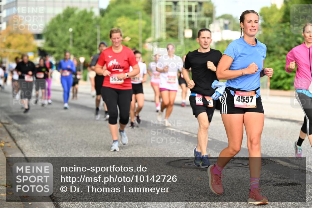 06.09.2026 - CURREX Alsterlauf Dr. Thomas Lammeyer http://msf.ph/oto/10142726 06.09.2026 10:12:32 Laufen 10, 363, 3, 4557 meine-sportfotos.de
