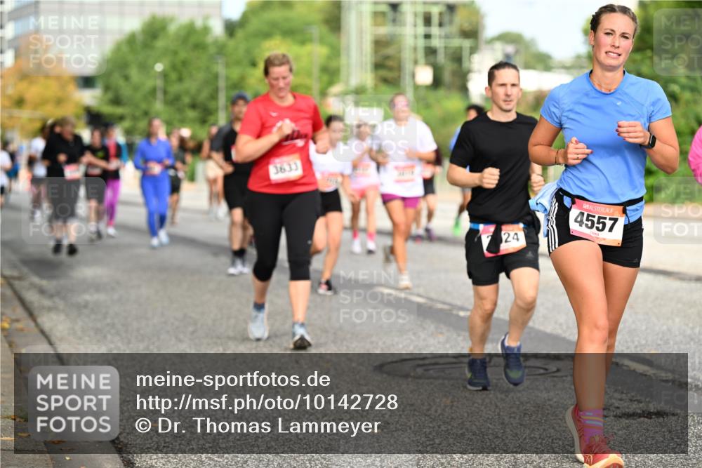 06.09.2026 - CURREX Alsterlauf Dr. Thomas Lammeyer http://msf.ph/oto/10142728 06.09.2026 10:12:32 Laufen 3633, 24, 4557 meine-sportfotos.de