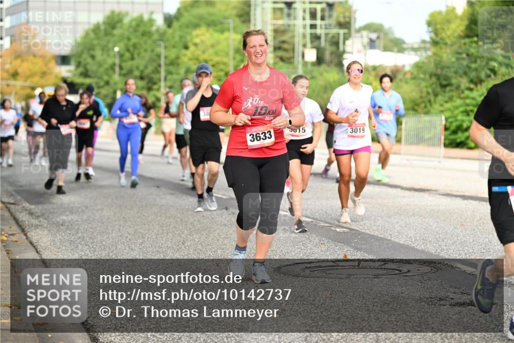 06.09.2026 - CURREX Alsterlauf Dr. Thomas Lammeyer http://msf.ph/oto/10142737 06.09.2026 10:12:33 Laufen 38, 10, 202, 3633, 5015, 3019 meine-sportfotos.de