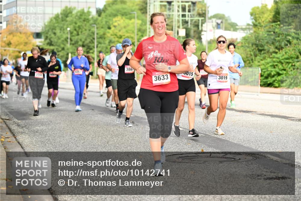 06.09.2026 - CURREX Alsterlauf Dr. Thomas Lammeyer http://msf.ph/oto/10142741 06.09.2026 10:12:33 Laufen 2048, 4353, 3867, 10, 3633, 015, 3019 meine-sportfotos.de