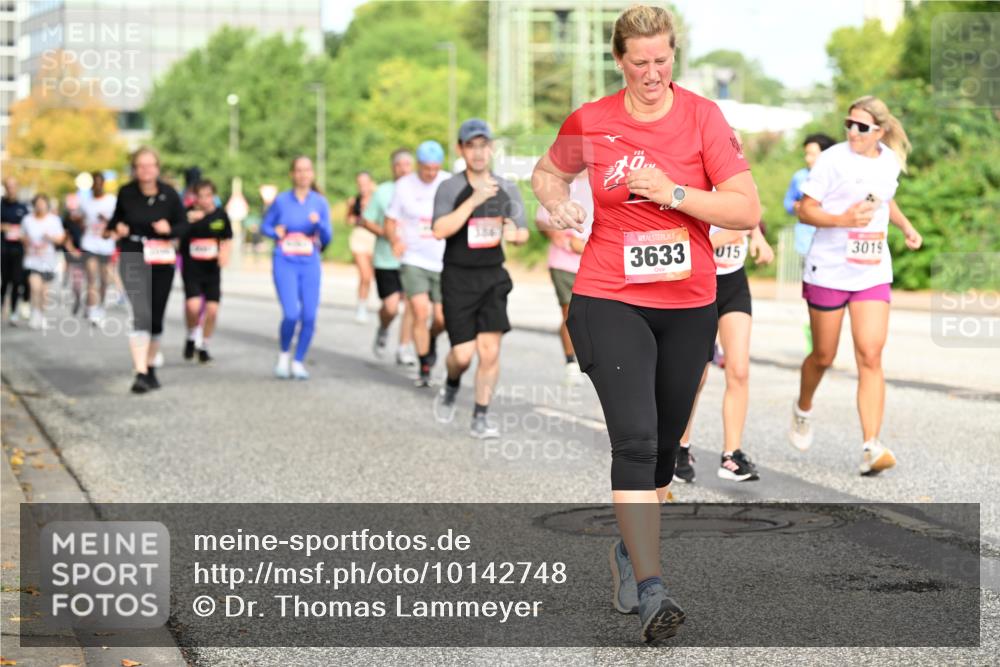 06.09.2026 - CURREX Alsterlauf Dr. Thomas Lammeyer http://msf.ph/oto/10142748 06.09.2026 10:12:34 Laufen 3633, 015, 3019 meine-sportfotos.de