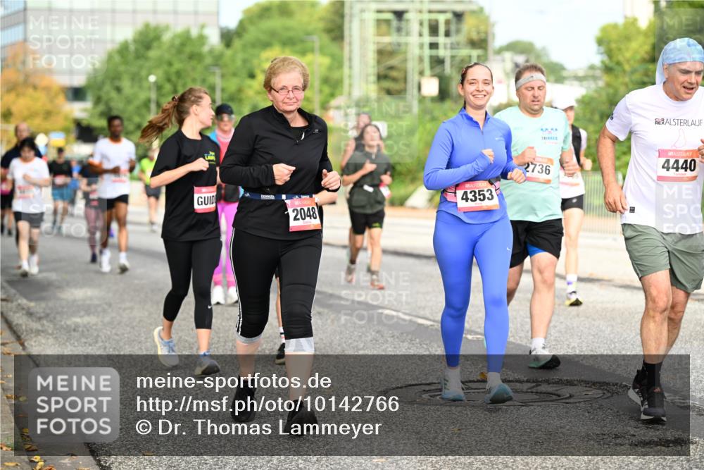 06.09.2026 - CURREX Alsterlauf Dr. Thomas Lammeyer http://msf.ph/oto/10142766 06.09.2026 10:12:38 Laufen 2, 7, 34, 2048, 4353, 2736, 4440 meine-sportfotos.de