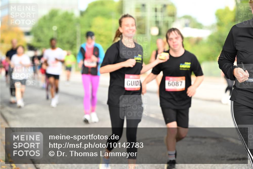 06.09.2026 - CURREX Alsterlauf Dr. Thomas Lammeyer http://msf.ph/oto/10142783 06.09.2026 10:12:40 Laufen 6087 meine-sportfotos.de