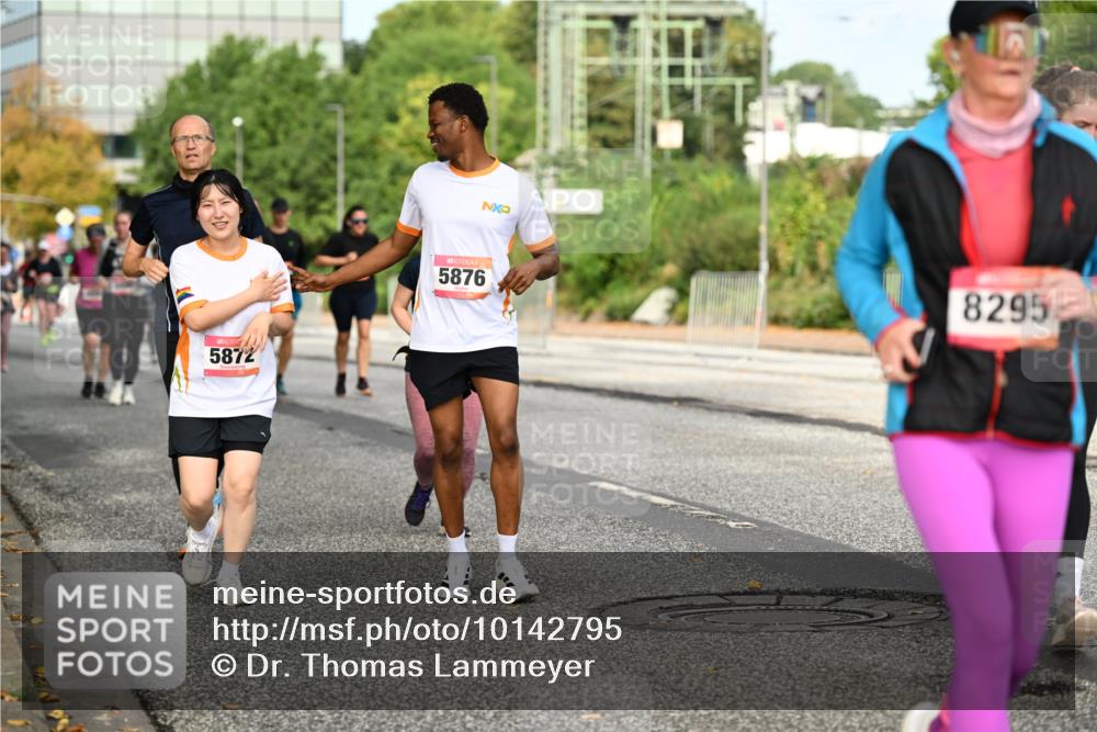 06.09.2026 - CURREX Alsterlauf Dr. Thomas Lammeyer http://msf.ph/oto/10142795 06.09.2026 10:12:44 Laufen 5872, 5876, 8295 meine-sportfotos.de
