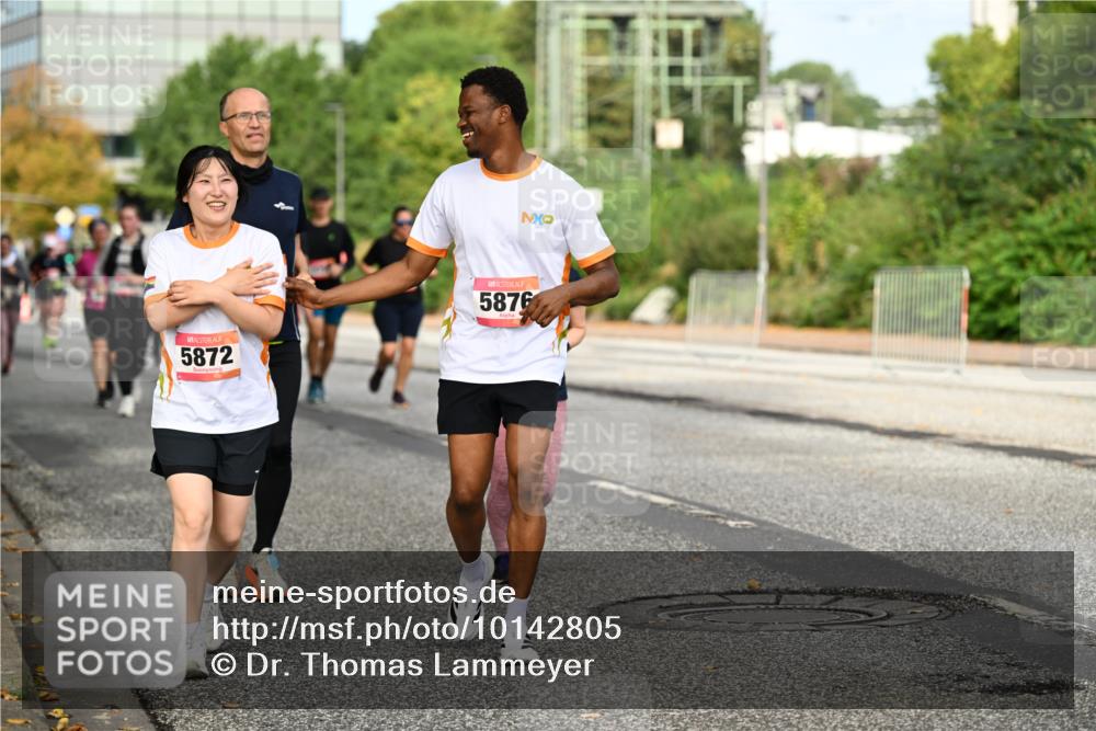 06.09.2026 - CURREX Alsterlauf Dr. Thomas Lammeyer http://msf.ph/oto/10142805 06.09.2026 10:12:45 Laufen 20, 5872, 5876 meine-sportfotos.de