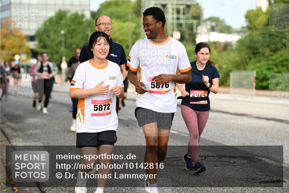 06.09.2026 - CURREX Alsterlauf Dr. Thomas Lammeyer http://msf.ph/oto/10142816 06.09.2026 10:12:46 Laufen 5872, 5876, 6262 meine-sportfotos.de