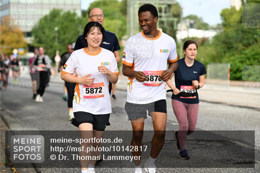 06.09.2026 - CURREX Alsterlauf Dr. Thomas Lammeyer http://msf.ph/oto/10142817 06.09.2026 10:12:46 Laufen 5872, 5876, 6363 meine-sportfotos.de