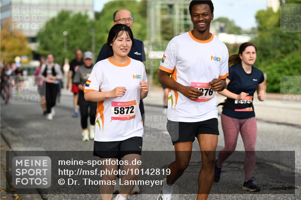 06.09.2026 - CURREX Alsterlauf Dr. Thomas Lammeyer http://msf.ph/oto/10142819 06.09.2026 10:12:46 Laufen 376, 5872 meine-sportfotos.de