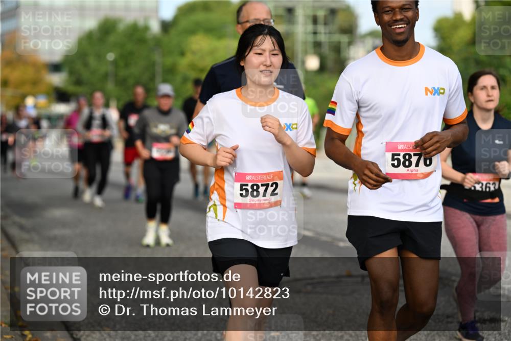 06.09.2026 - CURREX Alsterlauf Dr. Thomas Lammeyer http://msf.ph/oto/10142823 06.09.2026 10:12:47 Laufen 5872, 5876, 363 meine-sportfotos.de