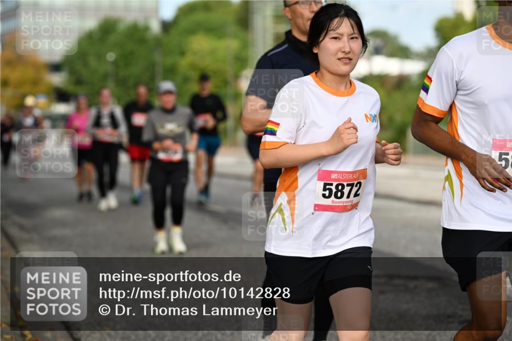 06.09.2026 - CURREX Alsterlauf Dr. Thomas Lammeyer http://msf.ph/oto/10142828 06.09.2026 10:12:47 Laufen 5872, 58 meine-sportfotos.de
