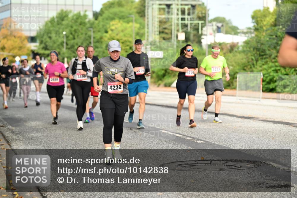 06.09.2026 - CURREX Alsterlauf Dr. Thomas Lammeyer http://msf.ph/oto/10142838 06.09.2026 10:12:48 Laufen 3496, 2648, 4232, 756, 4750 meine-sportfotos.de