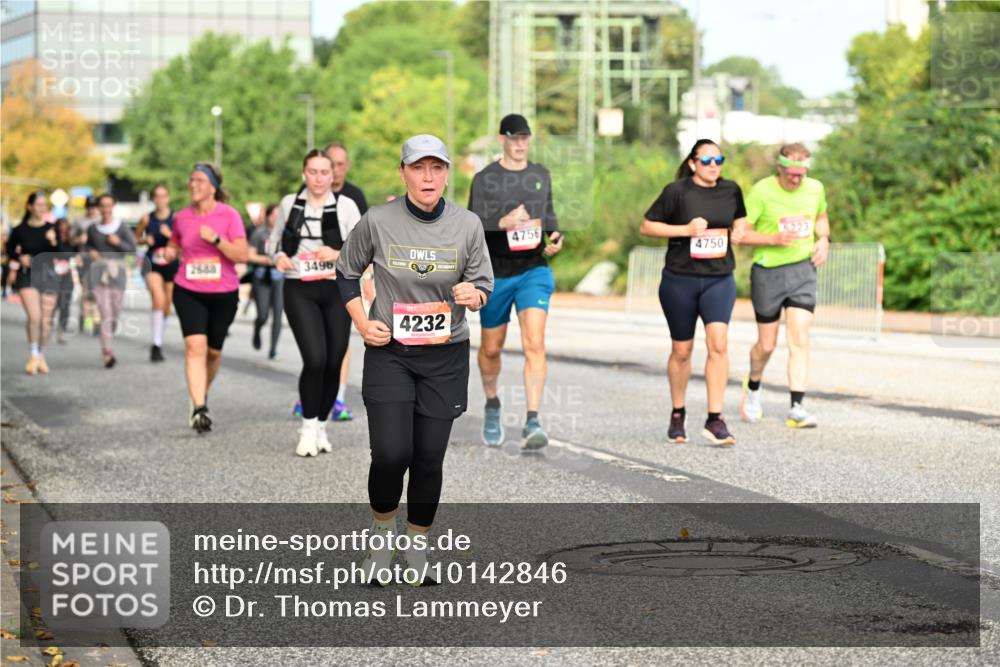 06.09.2026 - CURREX Alsterlauf Dr. Thomas Lammeyer http://msf.ph/oto/10142846 06.09.2026 10:12:49 Laufen 2648, 3496, 4232, 4756, 4750 meine-sportfotos.de