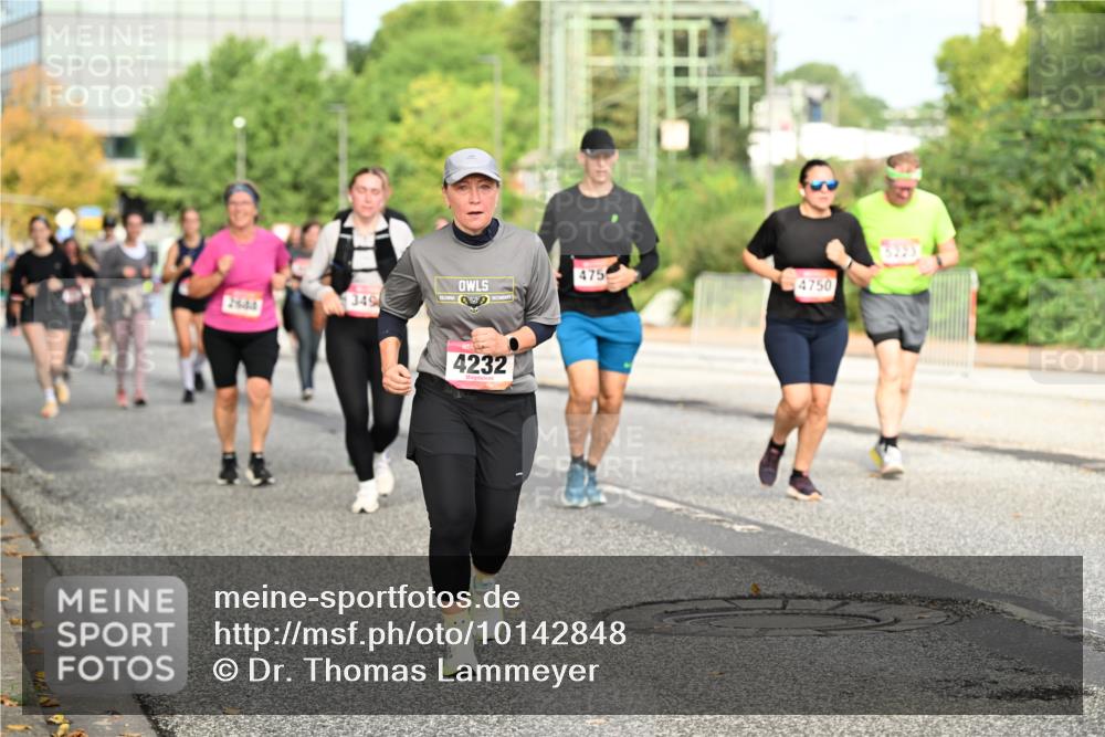 06.09.2026 - CURREX Alsterlauf Dr. Thomas Lammeyer http://msf.ph/oto/10142848 06.09.2026 10:12:49 Laufen 349, 4232, 475, 4750, 5223 meine-sportfotos.de