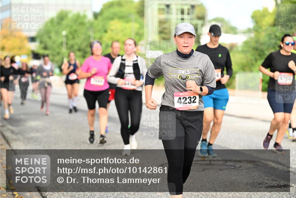 06.09.2026 - CURREX Alsterlauf Dr. Thomas Lammeyer http://msf.ph/oto/10142861 06.09.2026 10:12:51 Laufen 82, 4232, 4750 meine-sportfotos.de