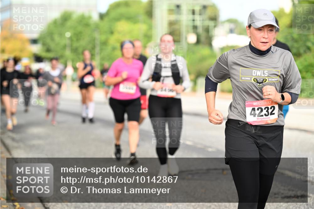 06.09.2026 - CURREX Alsterlauf Dr. Thomas Lammeyer http://msf.ph/oto/10142867 06.09.2026 10:12:52 Laufen 4232 meine-sportfotos.de